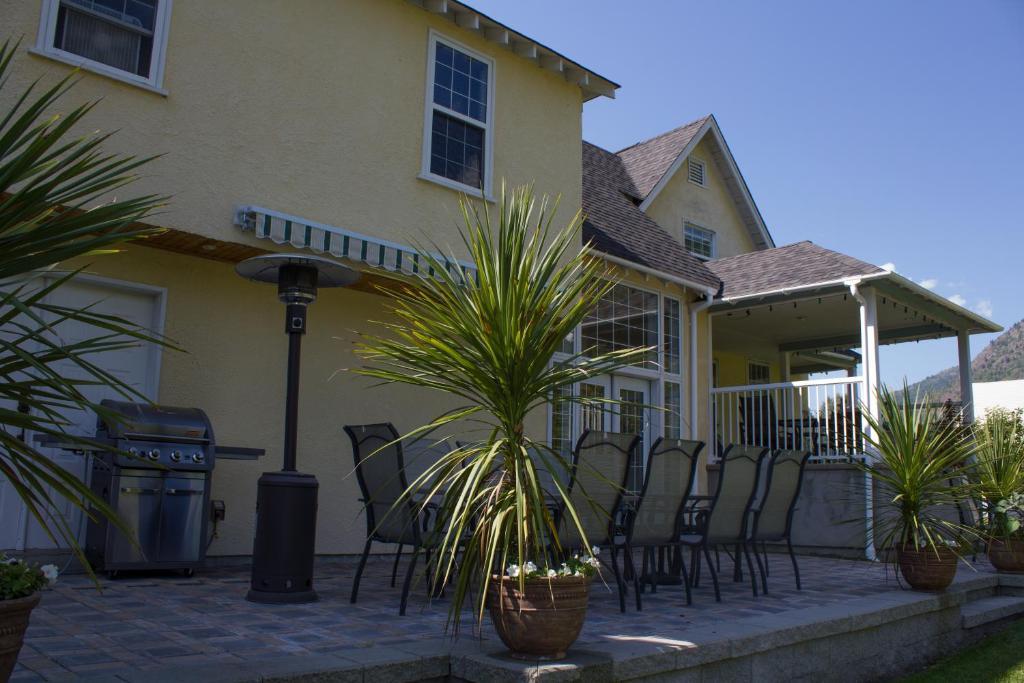 Genelle House B&B Guest House Εξωτερικό φωτογραφία