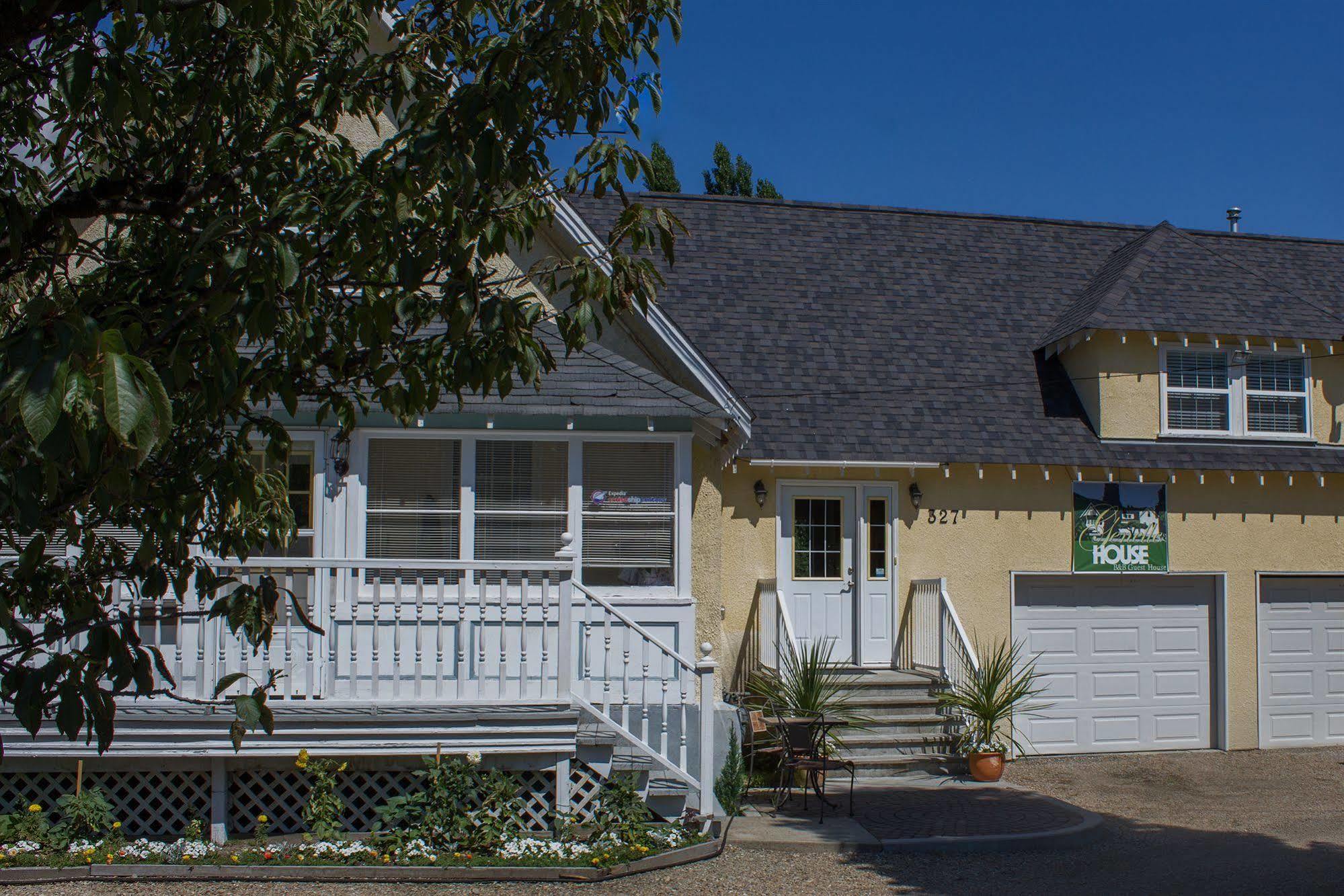 Genelle House B&B Guest House Εξωτερικό φωτογραφία